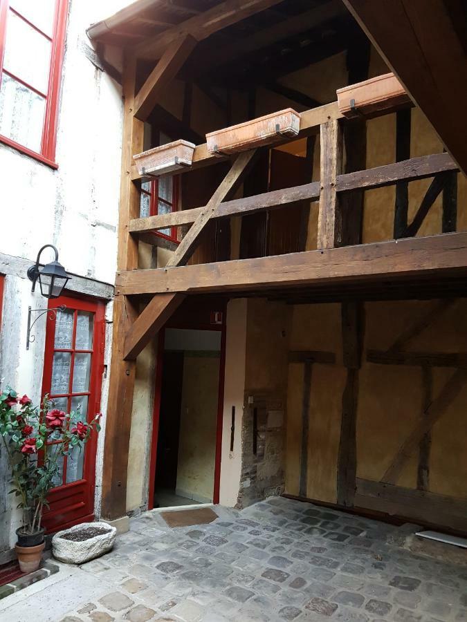 Appartement Du Vieux トロワ エクステリア 写真