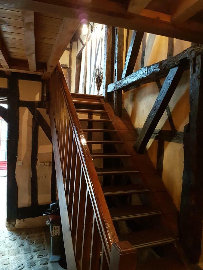 Appartement Du Vieux トロワ エクステリア 写真