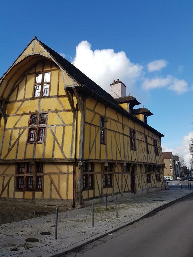 Appartement Du Vieux トロワ エクステリア 写真
