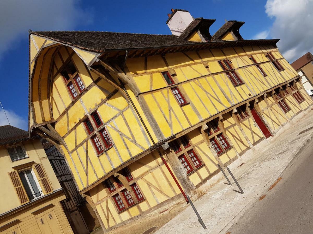 Appartement Du Vieux トロワ エクステリア 写真
